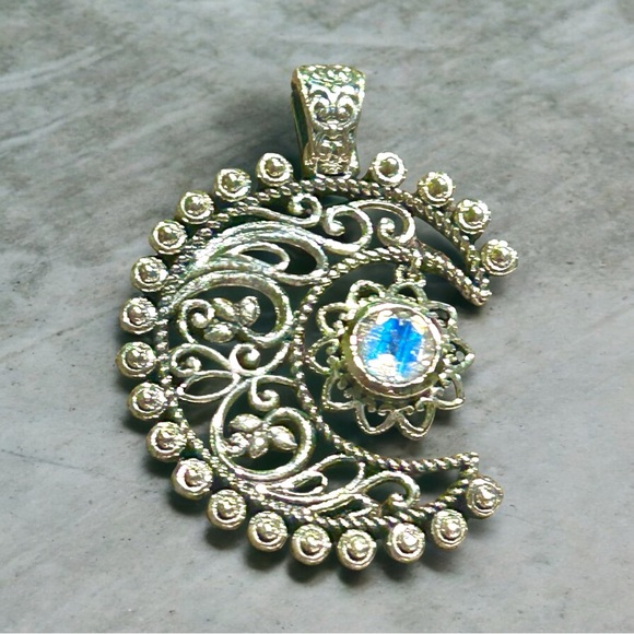 Moon Glow Moonstone Sun & Moon Sterling Silver Pendant .80ctw - Picture 11 of 11